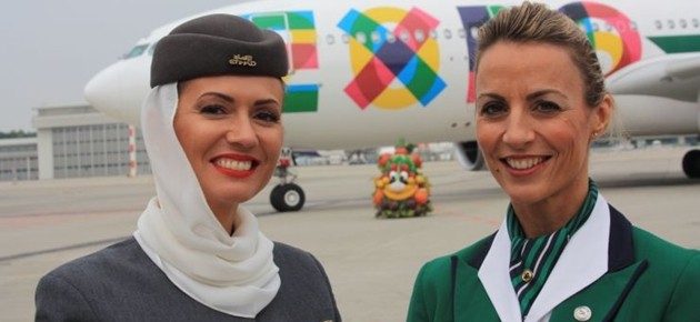 Hostess-Etihad-Alitalia
