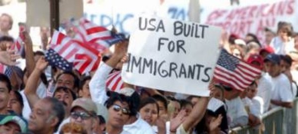 Usa, anche repubblicani rischiano in battaglia su immigrazione