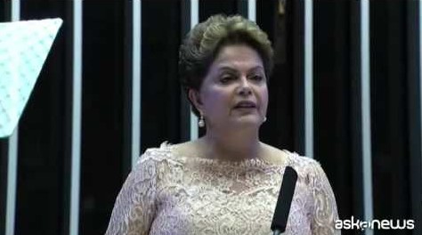 Brasile, iniziato secondo mandato di Rousseff: “Ora la crescita”
