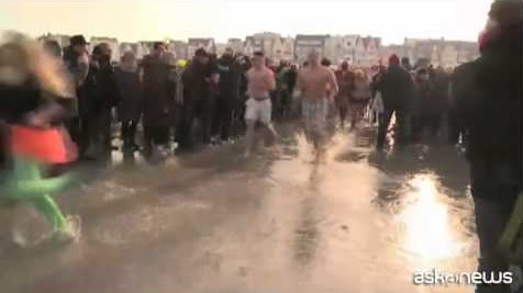 Le parate del primo dell’anno a Parigi e Londra