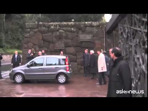 Mattarella alla Fosse Ardeatine, prima tappa da Presidente