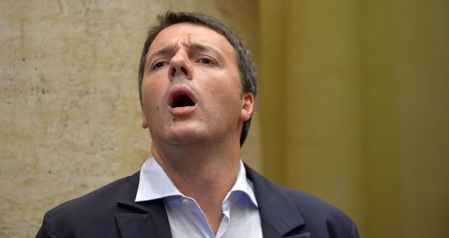 Sondaggio: il Pd scivola al 36,9%, giù Renzi e governo