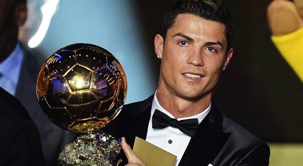 Pallone d’oro, per la terza volta vince Cristiano Ronaldo (VIDEO)