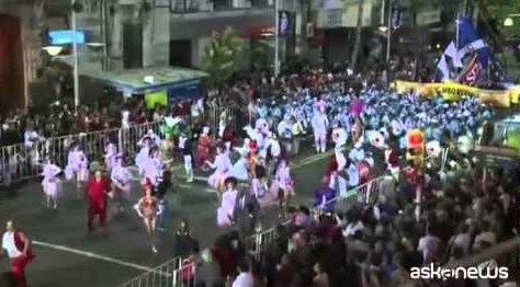 Tamburi e colori, al via il carnevale in Uruguay