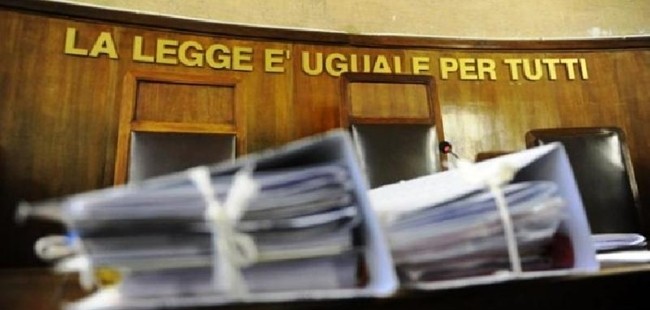 tribunali-giustizia-faldoni
