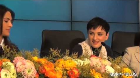 Arisa ironizza: avevo le mie cose