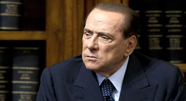Berlusconi si rimangia il Patto. "La democrazia è commissariata"