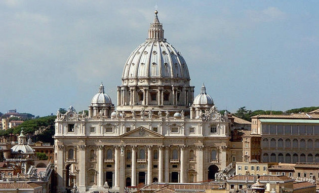 Vaticano: transessuale può essere battezzato ed essere testimone nozze