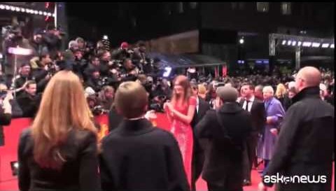 Il Festival di Berlino apre con le donne, Binoche e le prime star (VIDEO)