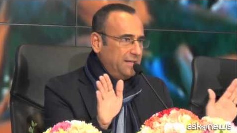 Sanremo, Conti: da Siani piccola gaffe, ma ha subito riparato