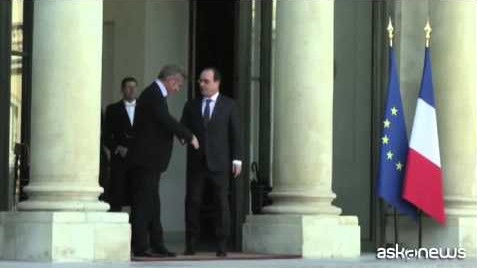 Sean Penn in visita da Hollande all’Eliseo (VIDEO)