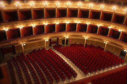 Musumeci all’attacco dopo “bocciatura” teatri siciliani. “Convocare Commissione Cultura Ars”