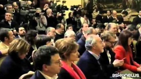 Tsipras fa tappa a Bruxelles, ricevuto da Juncker