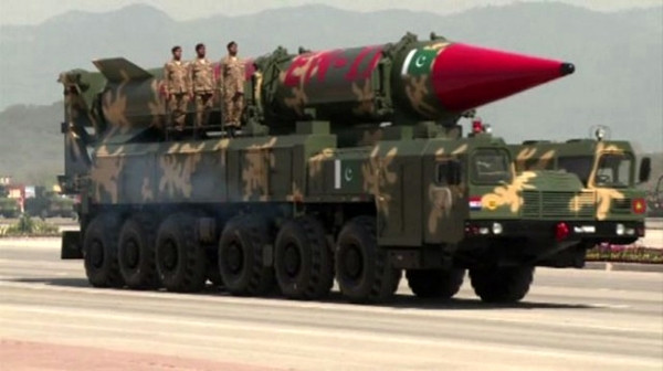 Il-Pakistan armi missili