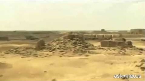 In Iraq l’Isis distrugge con le ruspe sito archeologico di Hatra