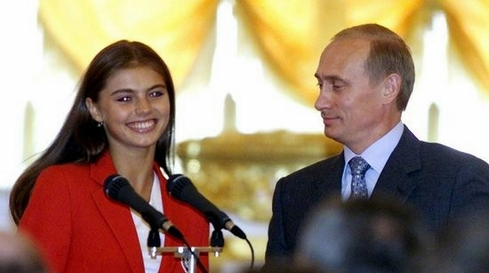 E’ giallo sulla “scomparsa” di Putin: ischemia o in Svizzera per la nascita del figlio?