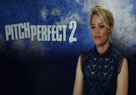 Elizabeth Banks diventa regista con Pitch Perfect 2: “Era un sogno” (VIDEO)