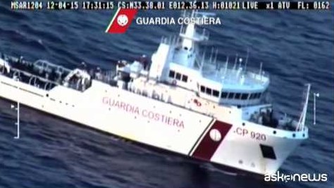 Canale di Sicilia: morti 9 immigrati, 144 soccorsi