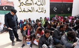 Tripoli: “La Ue non può bombardare le nostre coste”