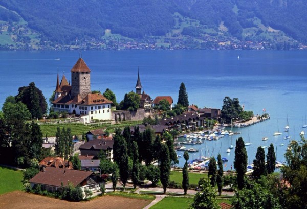 Svizzera il paese più felice del mondo, Italia solo 50esima (VIDEO)