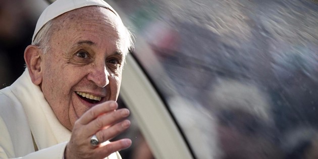 Il Papa: se i conventi sono hotel devono pagare le tasse