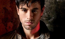 Musica: Enrique Iglesias torna con “Noche Y de dia”