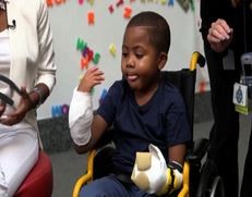 Usa, primo trapianto di mani riuscito in un bambino di 8 anni
