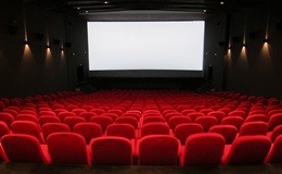 Cinema, luglio da dimenticare. La pirateria svuota le sale