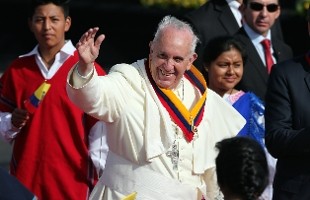 Il Papa in Ecuador: in 7 giorni oltre 24 mila km, folla a Quito