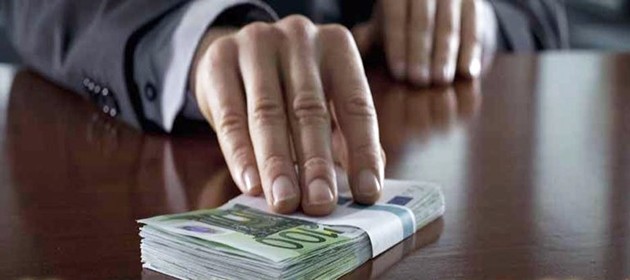 Corruzione, l’Italia delle “mazzette”: oltre mille indagati in un anno