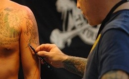 Contaminato 18% pigmenti per tatuaggi, ministero vieta vendita