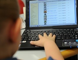 FAMIGLIE SEMPRE PIU' TECNOLOGICHE, IL 95% USA PC PORTATILI