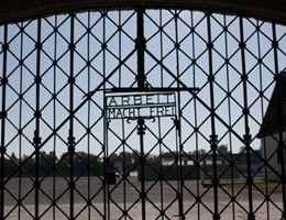 Il lager di Dachau, da campo di sterminio a centro d’accoglienza