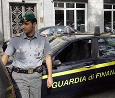 Clonavano carte di credito, 11 arresti in 7 regioni d’Italia. A Siracusa la base dell’organizzazione