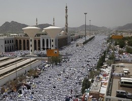 Strage alla Mecca, oltre 700 morti. Il Papa: vicino alle vittime