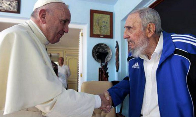 Papa Francesco a casa di Fidel Castro. Raul lavora per il dopo-Castro