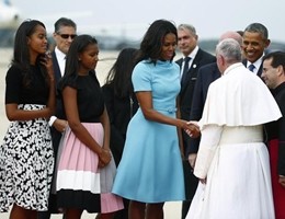 Papa negli Usa che guardano a presidenziali per costruire ponti