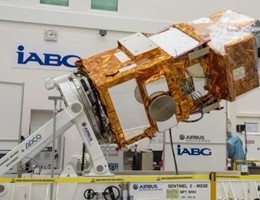 063005176-3f6a58c2-2914-40f5-acc5-1e8ef163ab37