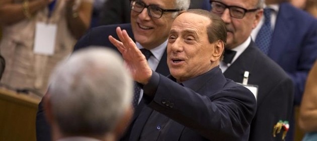 Casse azzurre in rosso, Berlusconi chiede i soldi ai figli per Forza Italia. E Renzi al Pd non versa un euro