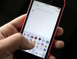 Squalo, clow e pancetta: arrivano 67 nuovi emoji