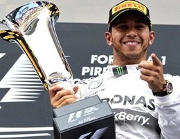 Gp Austria F1: Vince Hamilton, superato nell’ultimo giro Rosberg