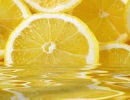 Succo di limone contro il cancro. Premiato team studiosi