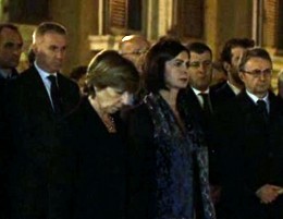 Attacco-a-Parigi-inni-di-Francia-Italia-e-Ue-a-Montecitorio-640x358
