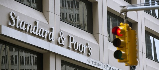 S&P, rating fermo a BBB. “Il peso del debito è molto grande”