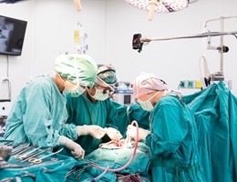 Primo impianto in Italia di cuore artificiale “magnetico” (video)