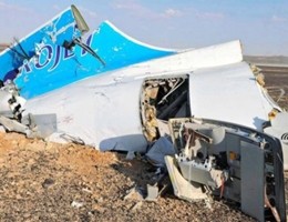 Cade aereo russo nel Sinai: 224 morti. L’Isis: siamo stati noi