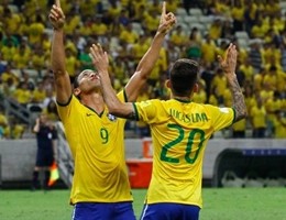 img1024-700_dettaglio2_Ricardo-Oliveira-e-Lucas-Moura-Brasile-afp