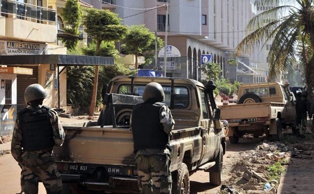 Mali, assalto jihadista in un albergo: almeno nove morti