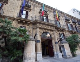 Il parlamento siciliano approva il bilancio. Previste spese per circa 13 miliardi