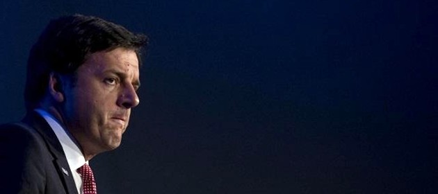 Renzi dopo tre giorni rompe il silenzio: De Luca governi se ne è capace